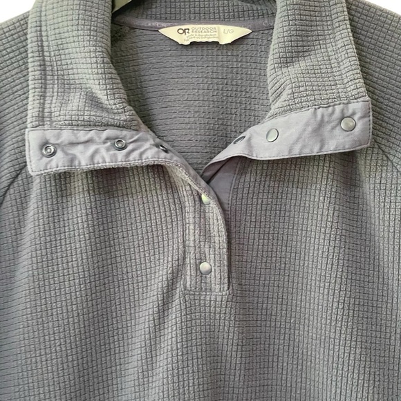 Outdoor Research Women’s Trail Mix Snap Pullover in Naval Blue - Picture 9 of 14